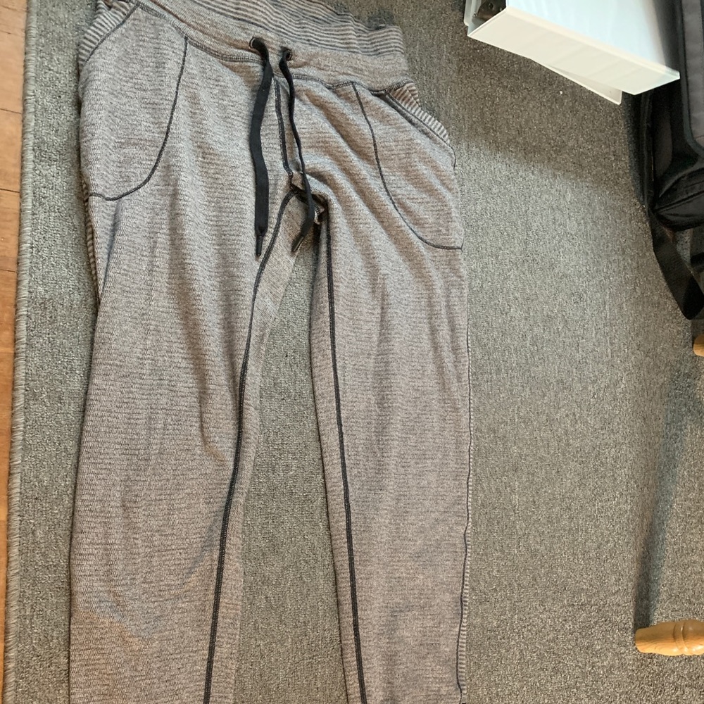 Lululemon joggers